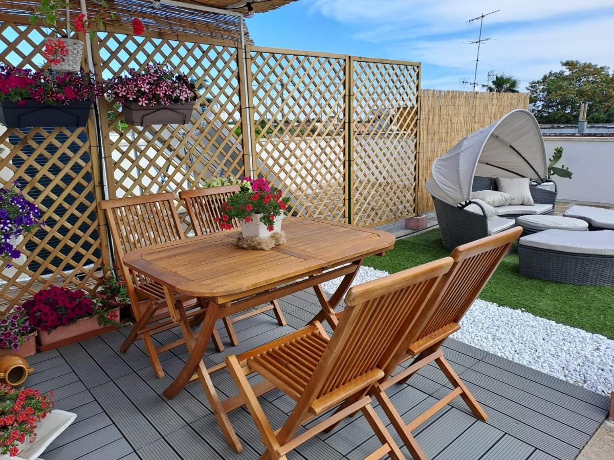 Villa La Terrazza Di Zoe - Castromediano Cavallino di Lecce Esterno foto